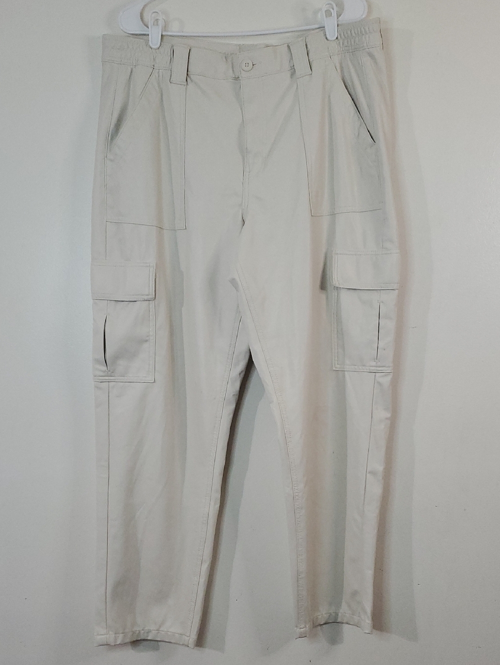 American Eagle Stretch High Waisted Vegan Leather Straight Cargo Pants Size 18 - Picture 3 of 16